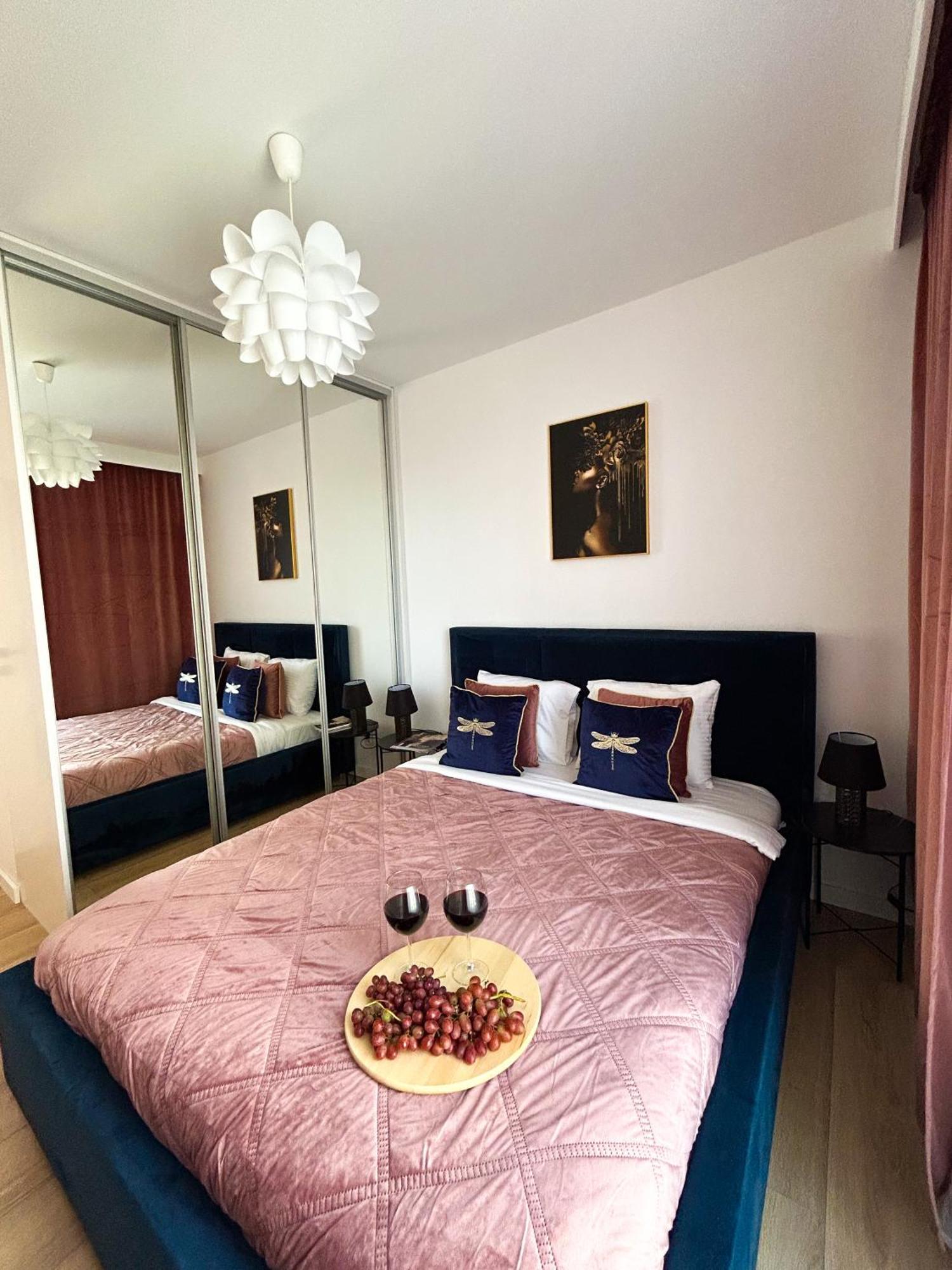 Lumina Stylish 3-Room Apart With Balcony Lodž Exteriér fotografie